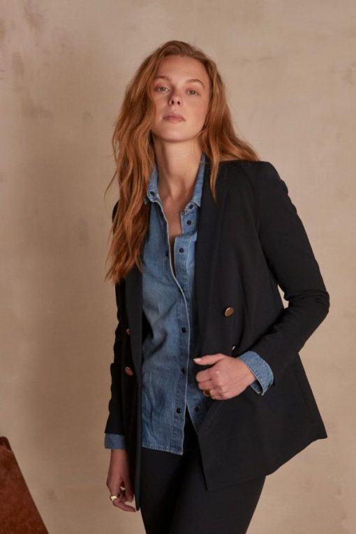 Weekendwardrobeco.shop07b66afb0a 1