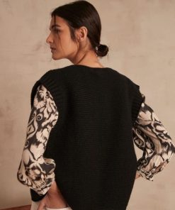 Weekendwardrobeco.shop24f6a4bcf5 6