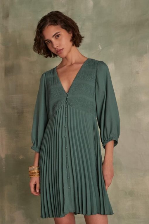 Weekendwardrobeco.shop5fd12a141f 1
