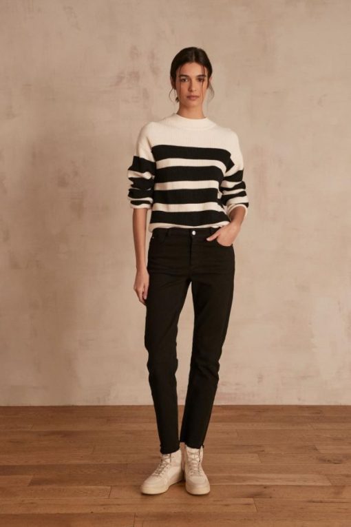 Weekendwardrobeco.shop824df88ba6 1