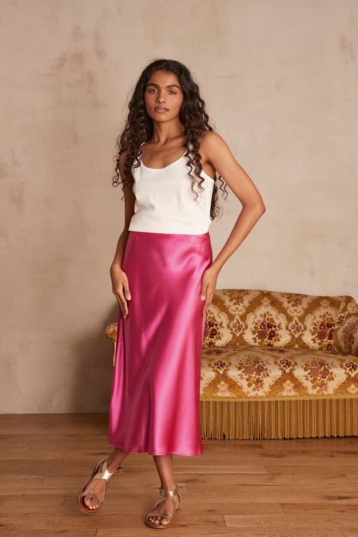Weekendwardrobeco.shop88339de699 2
