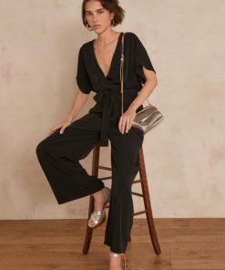 Weekendwardrobeco.shop8e7ced1db4 1