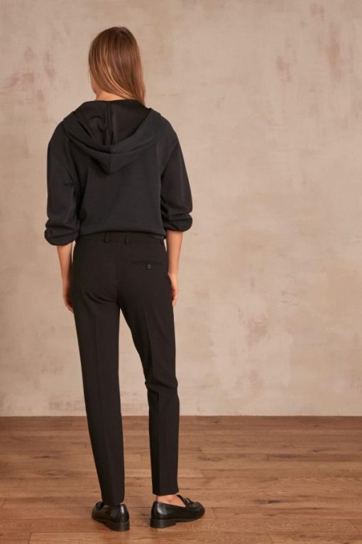 Weekendwardrobeco.shopb8f6000587 5