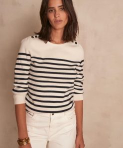 Weekendwardrobeco.shope310116b3b 1